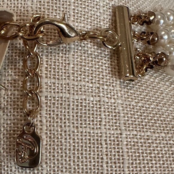 WILD FLOWER 4 Strand Fashion Faux Pearl Necklace & Earrings - Picture 6 of 7